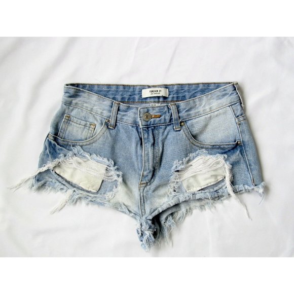 Forever 21 Denim shorts 26 - Picture 1 of 2